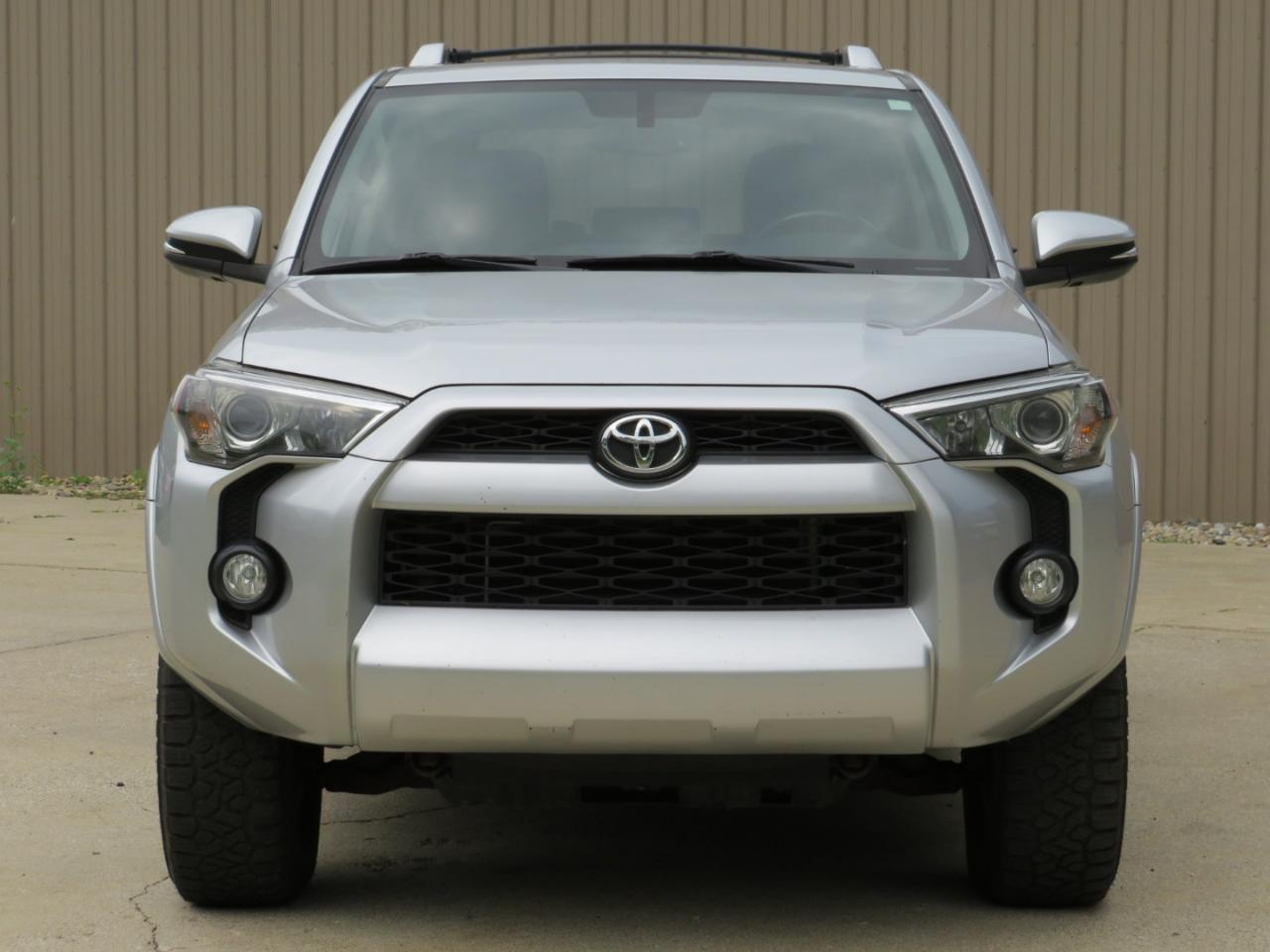 Toyota 4Runner SR5 4WD 2016