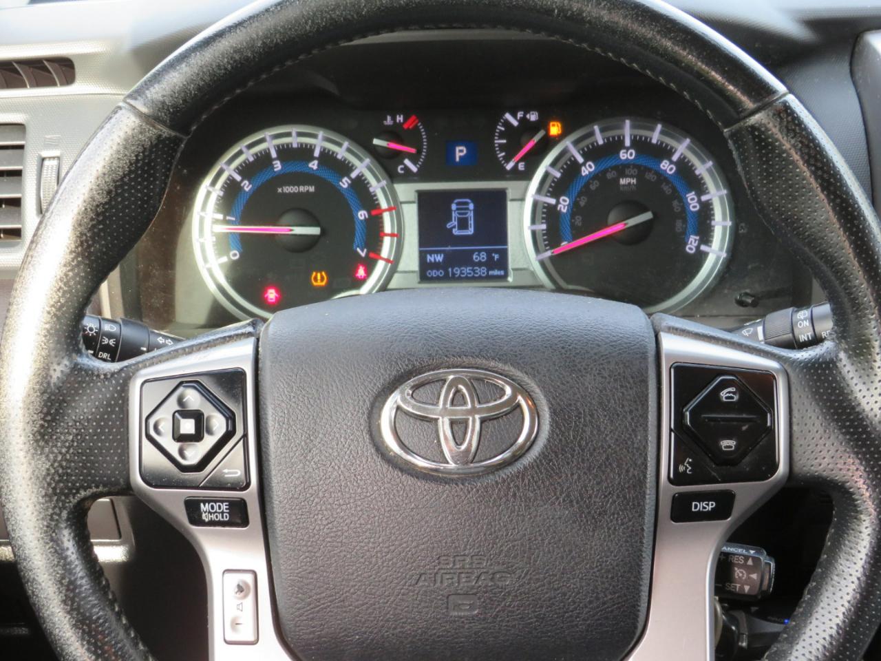 Toyota 4Runner SR5 4WD 2014