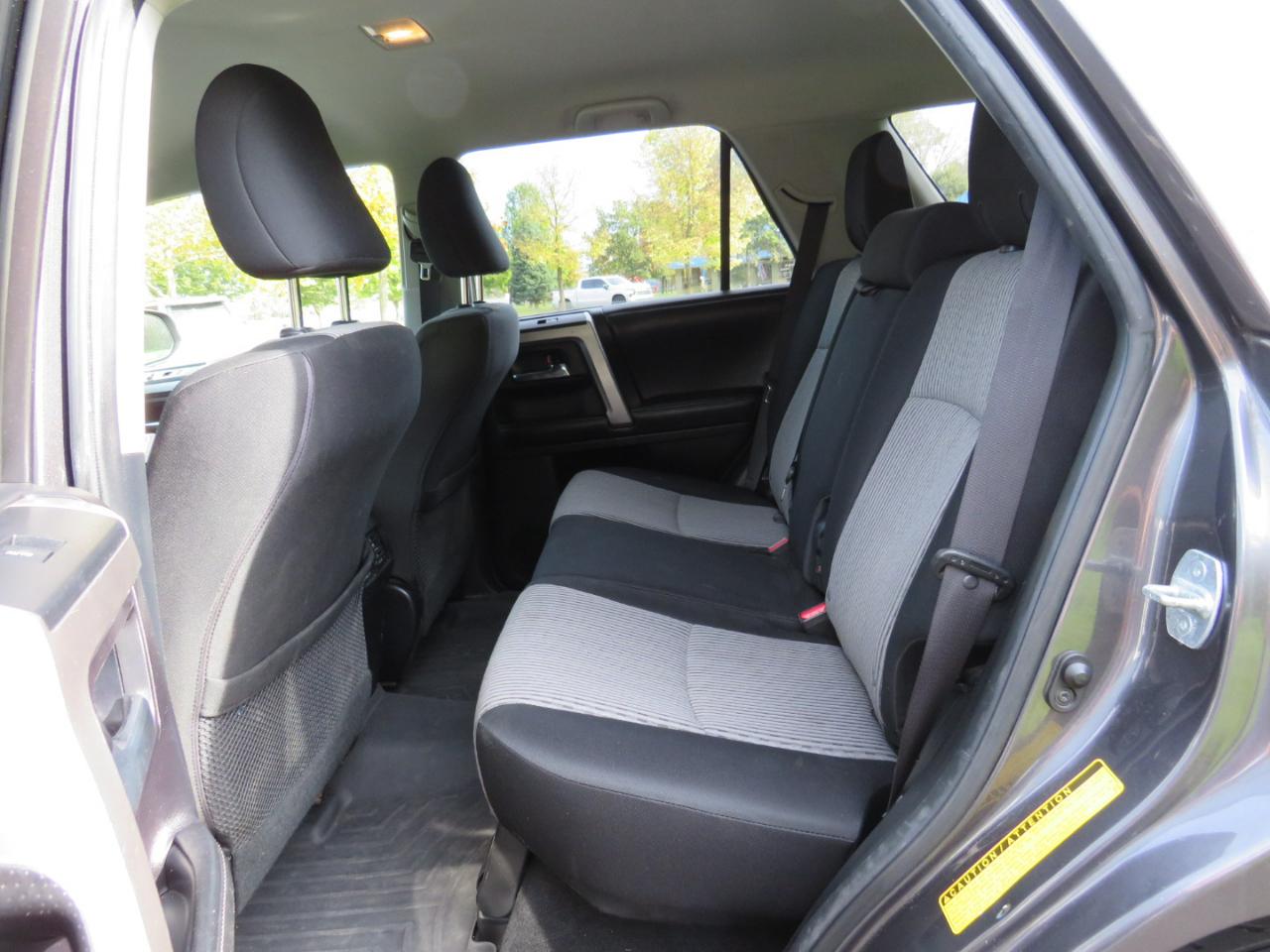 Toyota 4Runner SR5 4WD 2014