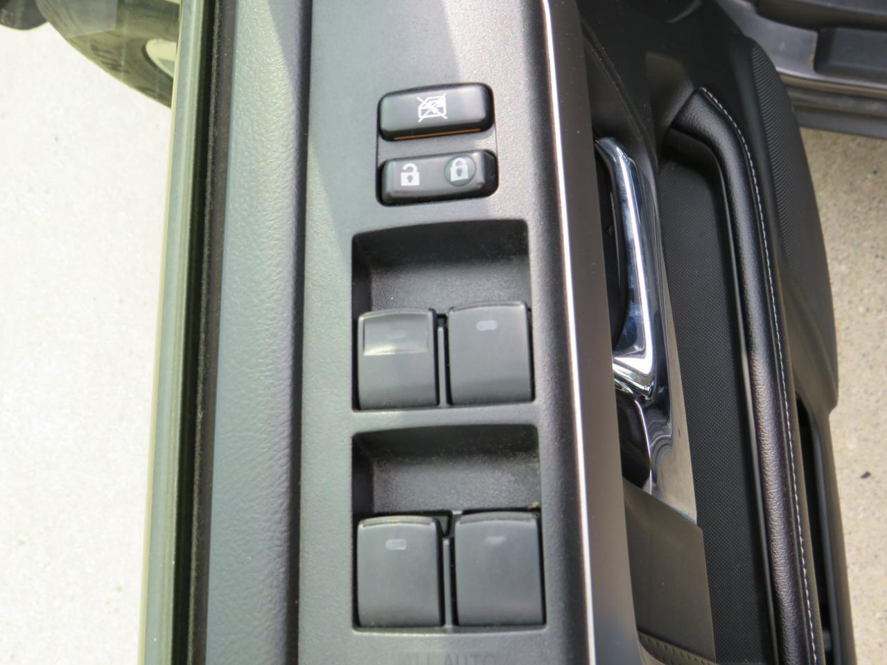 Toyota 4Runner SR5 4WD 2016