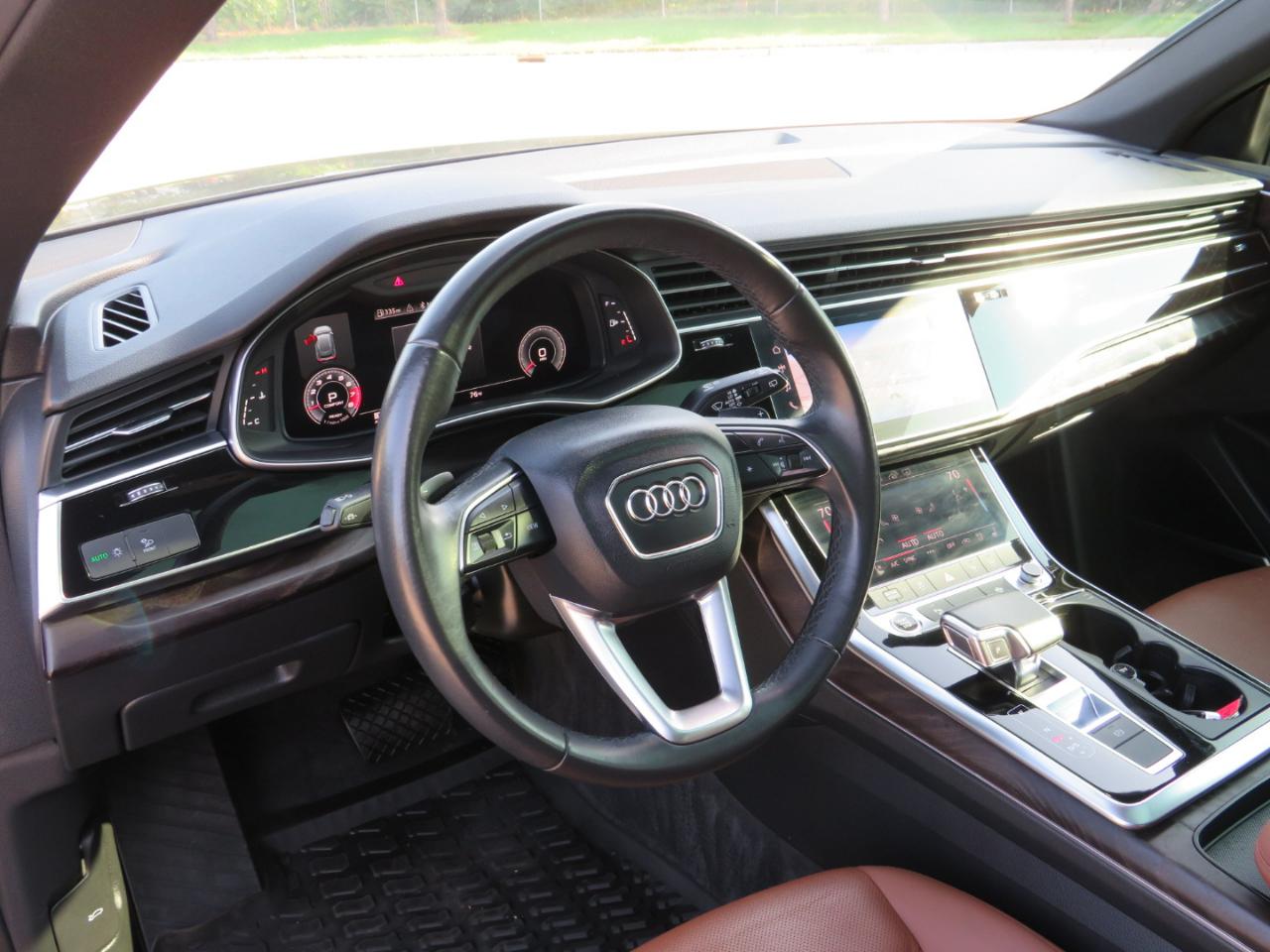 Audi Q8 Premium Plus 55 TFSI quattro 2021