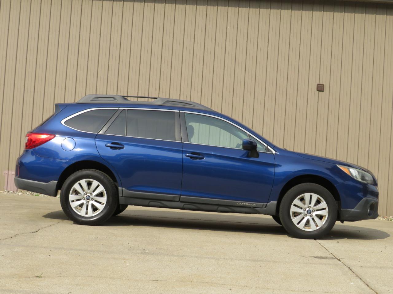 Subaru Outback 2.5i Premium 2016