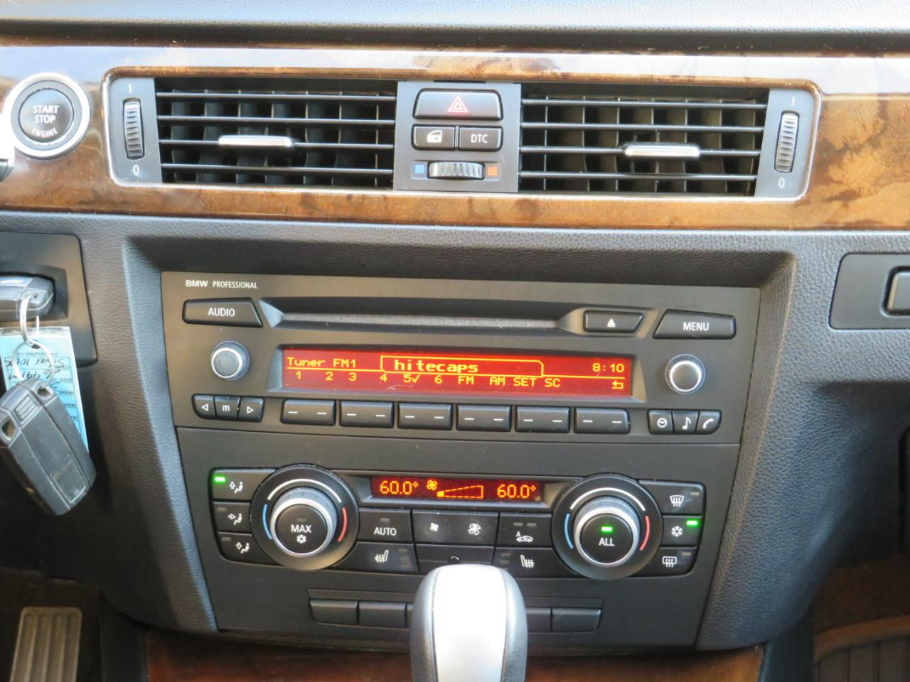 BMW 3-Series Sport Wagon 328i xDrive 2011