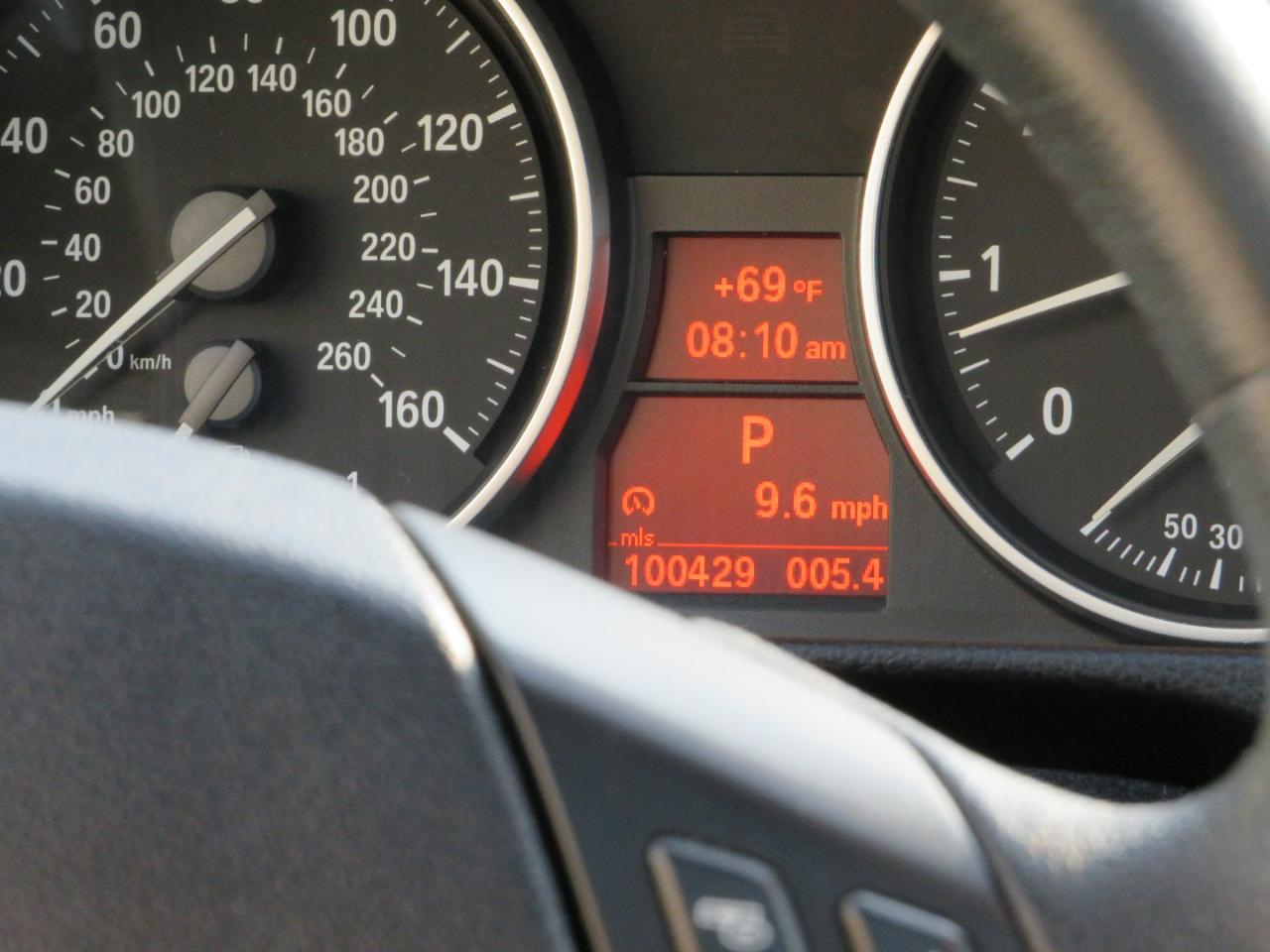 BMW 3-Series Sport Wagon 328i xDrive 2011