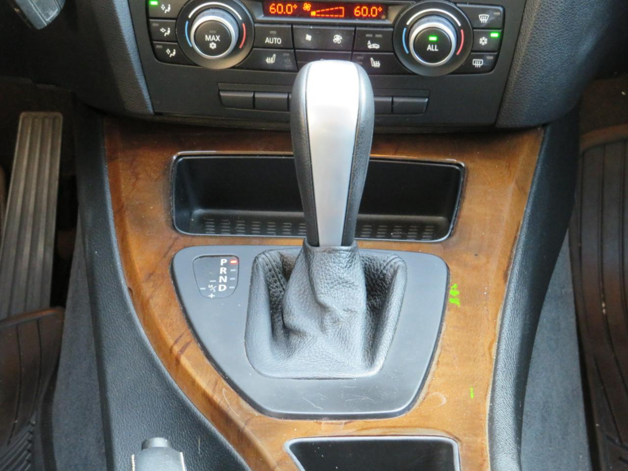BMW 3-Series Sport Wagon 328i xDrive 2011