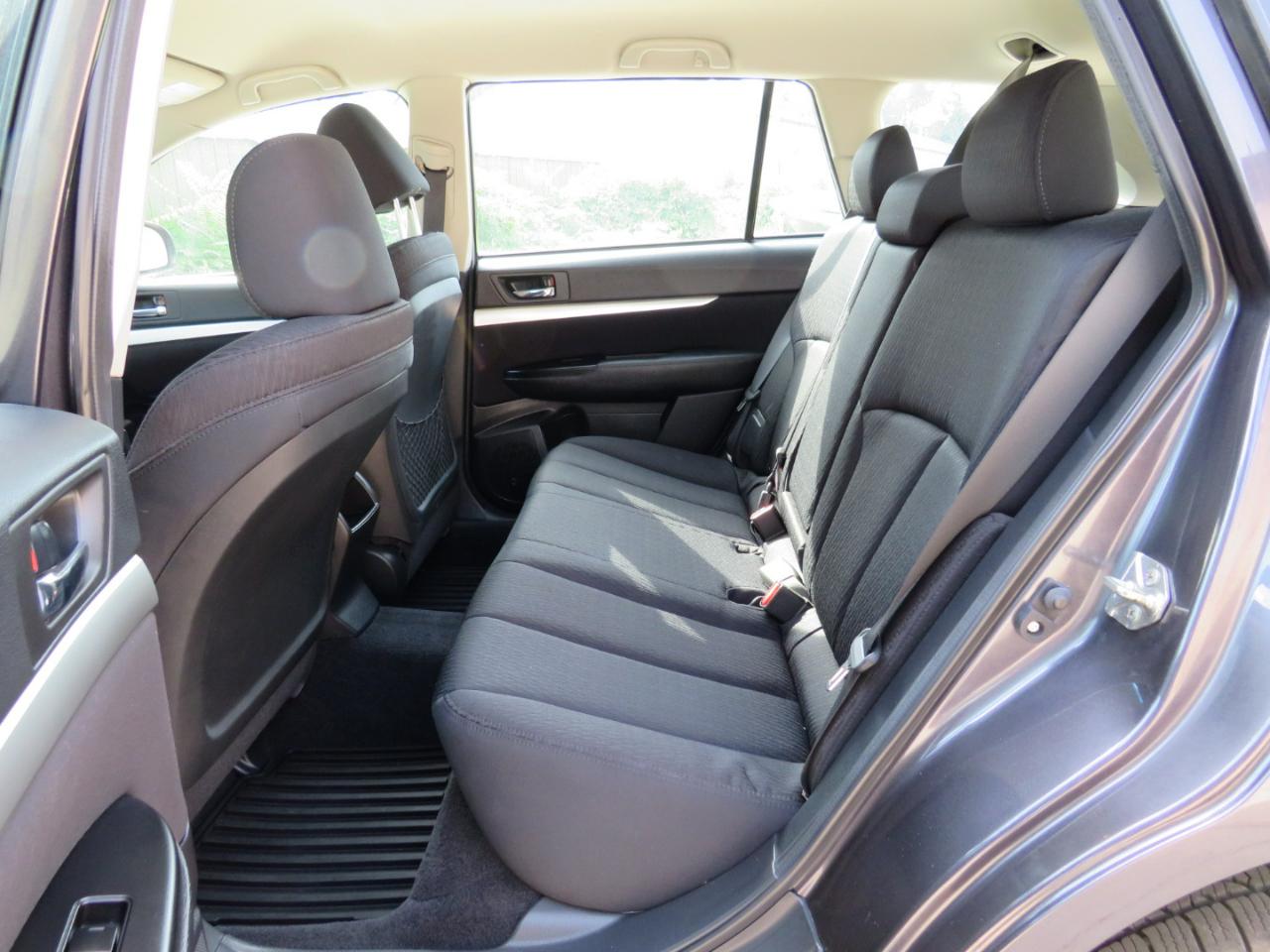 Subaru Outback 2.5i 2011