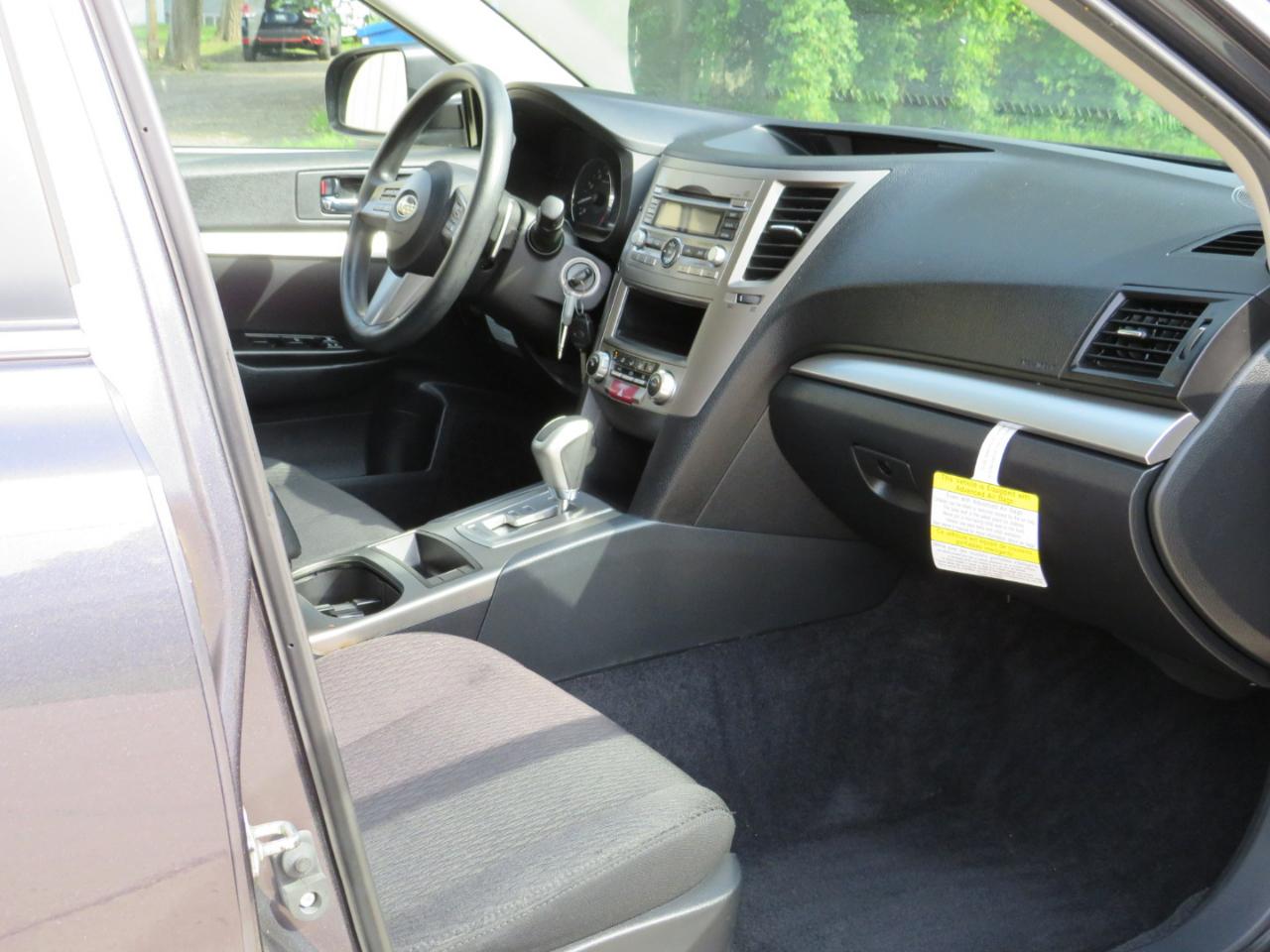 Subaru Outback 2.5i 2011
