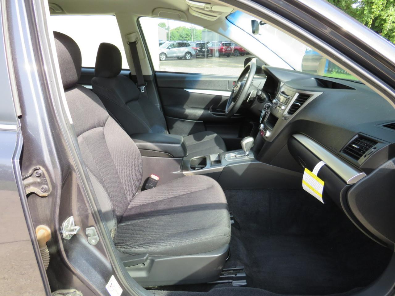 Subaru Outback 2.5i 2011