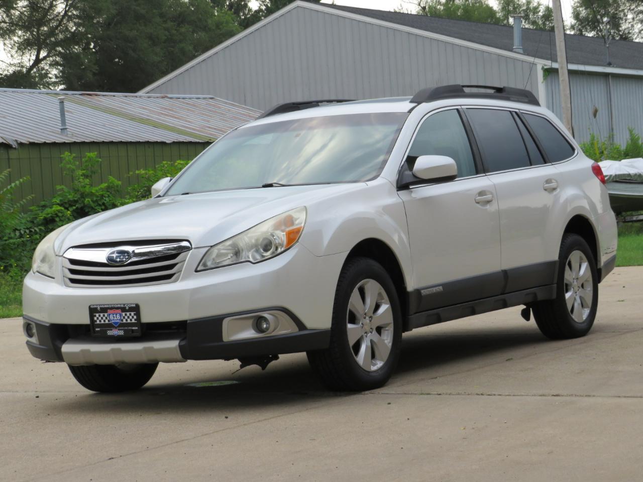 Subaru Outback 2.5i Limited 2010