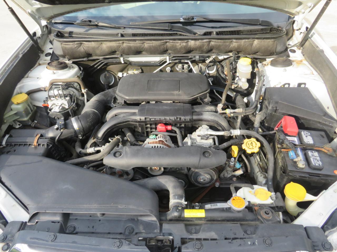 Subaru Outback 2.5i Limited 2010