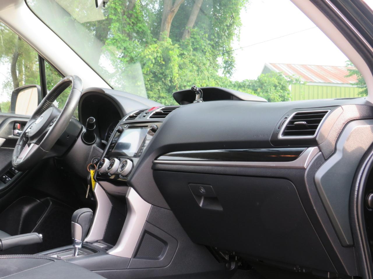 Subaru Forester 2.5i Limited 2017