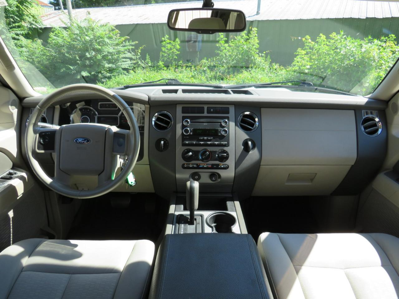 Ford Expedition XLT 4WD 2008