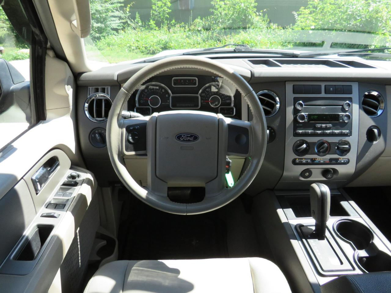 Ford Expedition XLT 4WD 2008