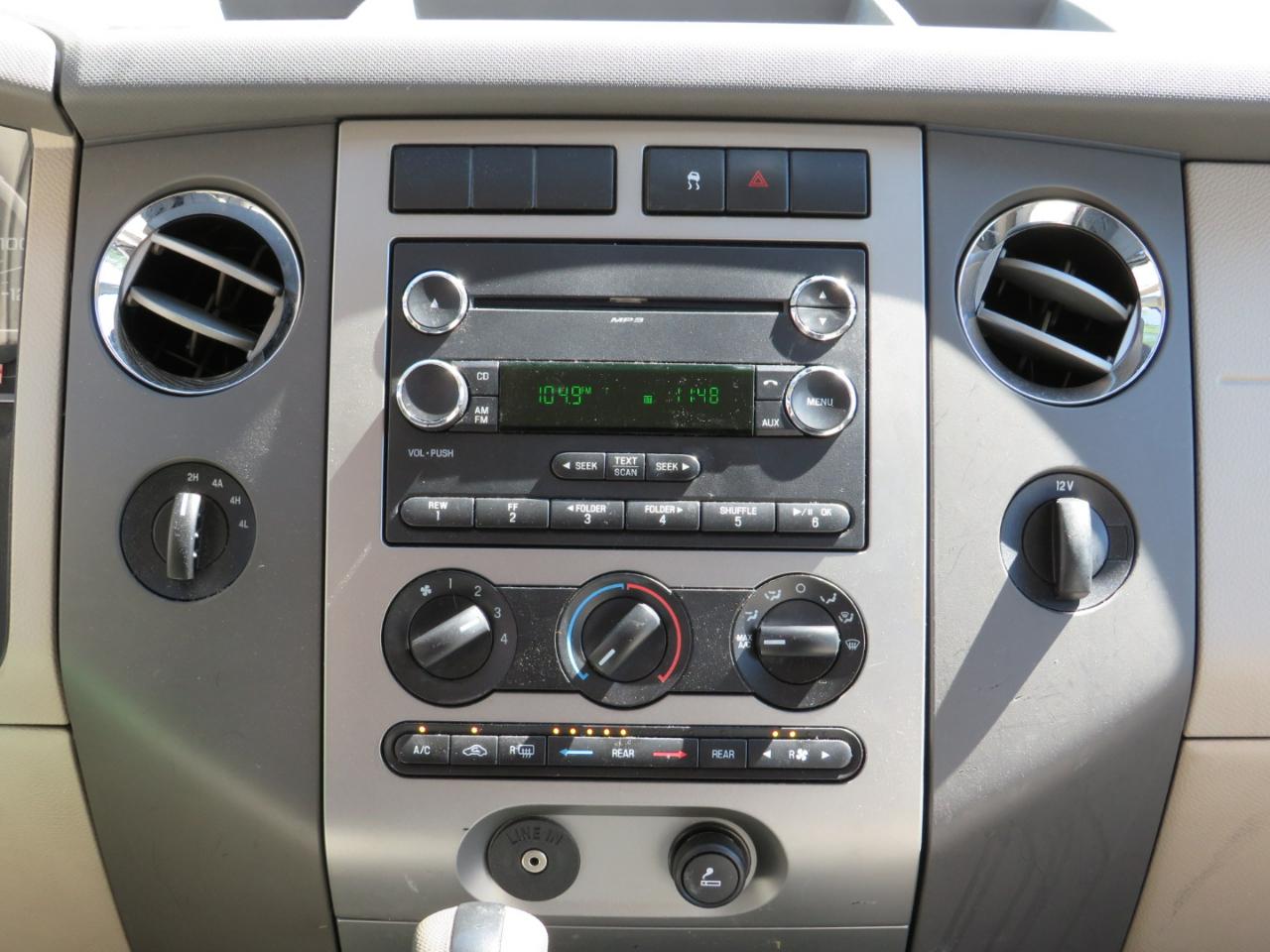 Ford Expedition XLT 4WD 2008