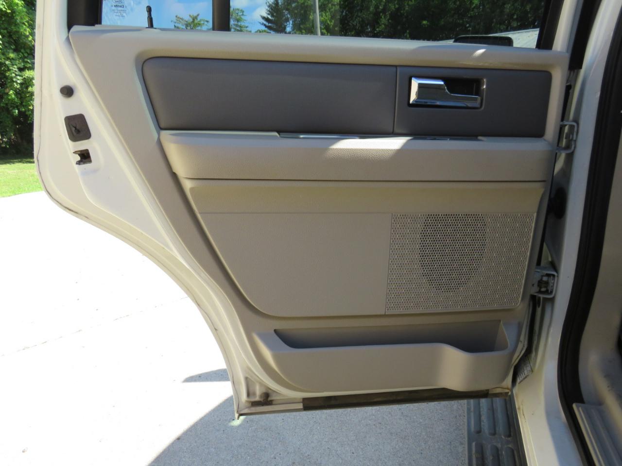 Ford Expedition XLT 4WD 2008