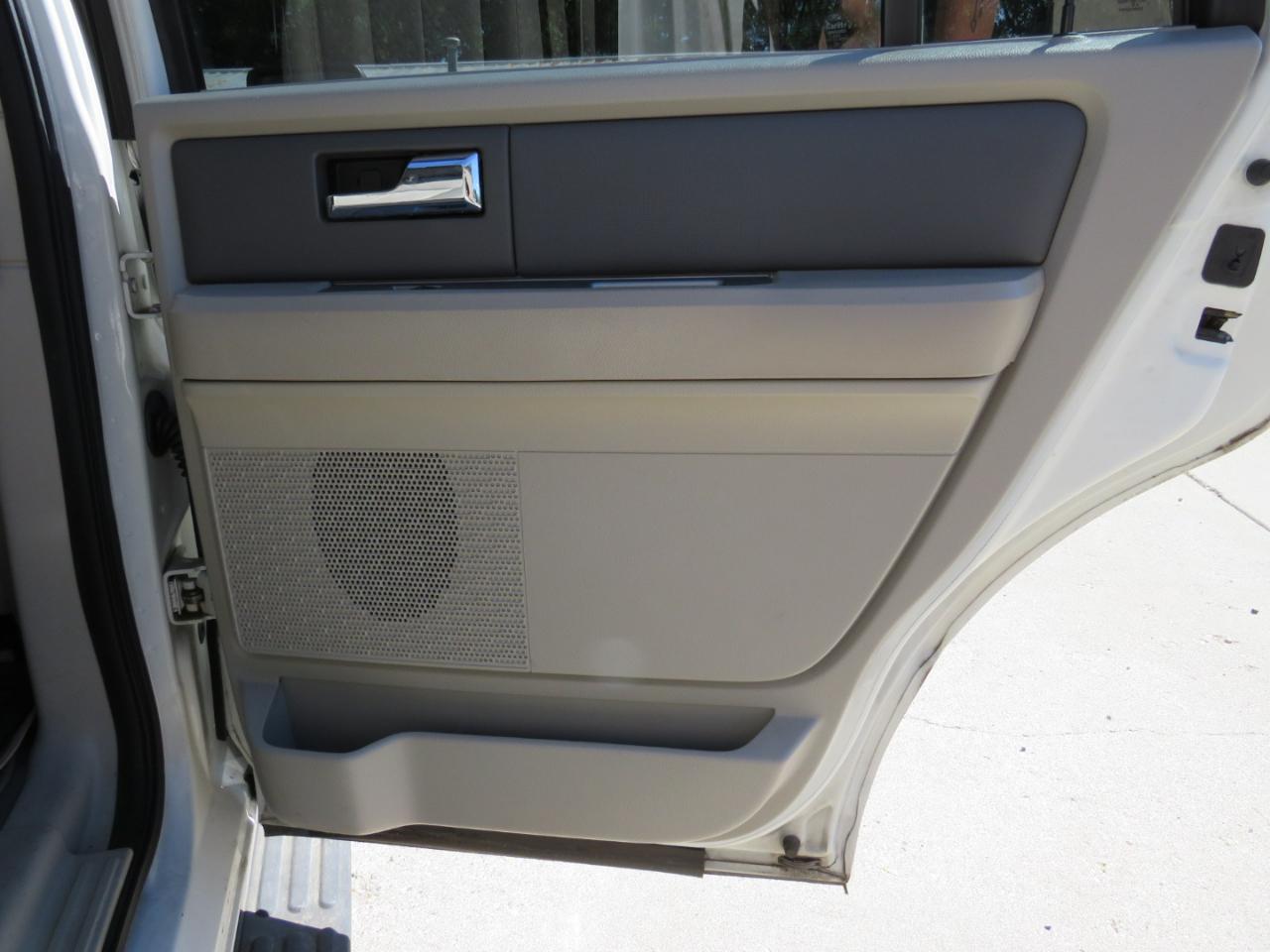 Ford Expedition XLT 4WD 2008