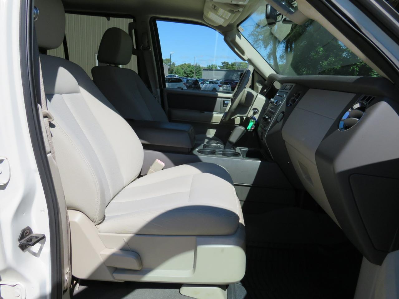 Ford Expedition XLT 4WD 2008