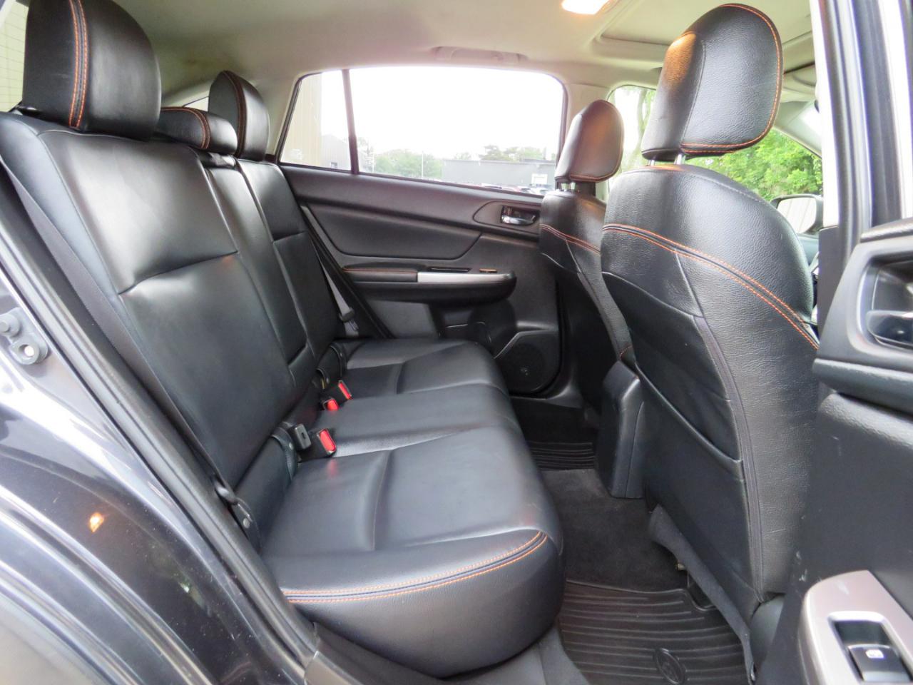 Subaru Crosstrek 2.0i Limited PZEV CVT 2016