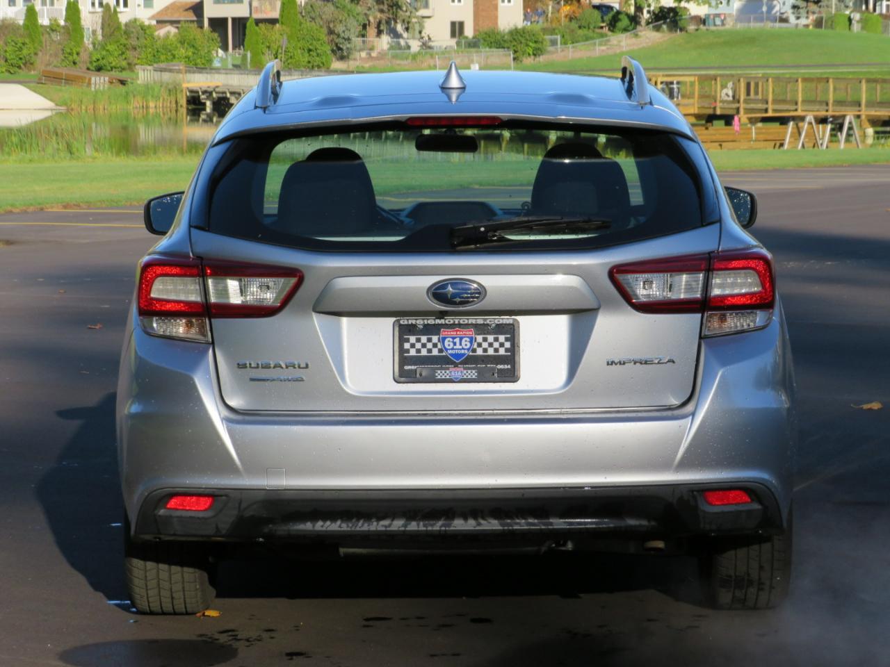 Subaru Impreza 2.0i Premium CVT 5-Door 2019