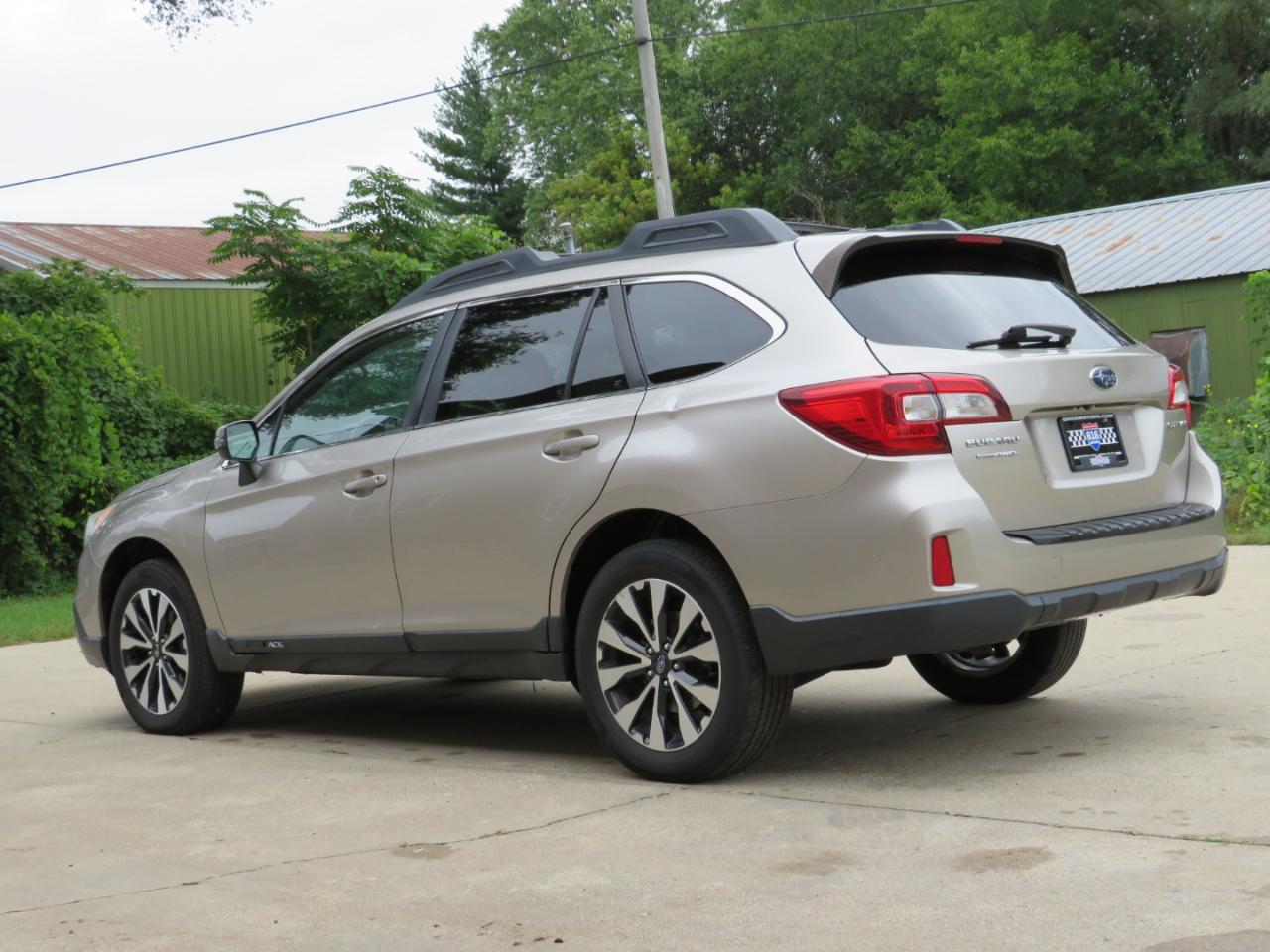 Subaru Outback 2.5i Limited 2015