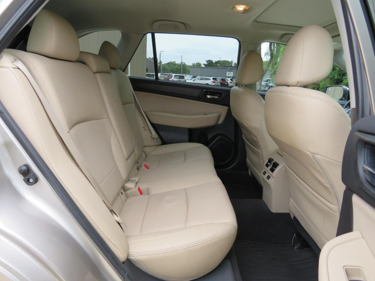 Subaru Outback 2.5i Limited 2015
