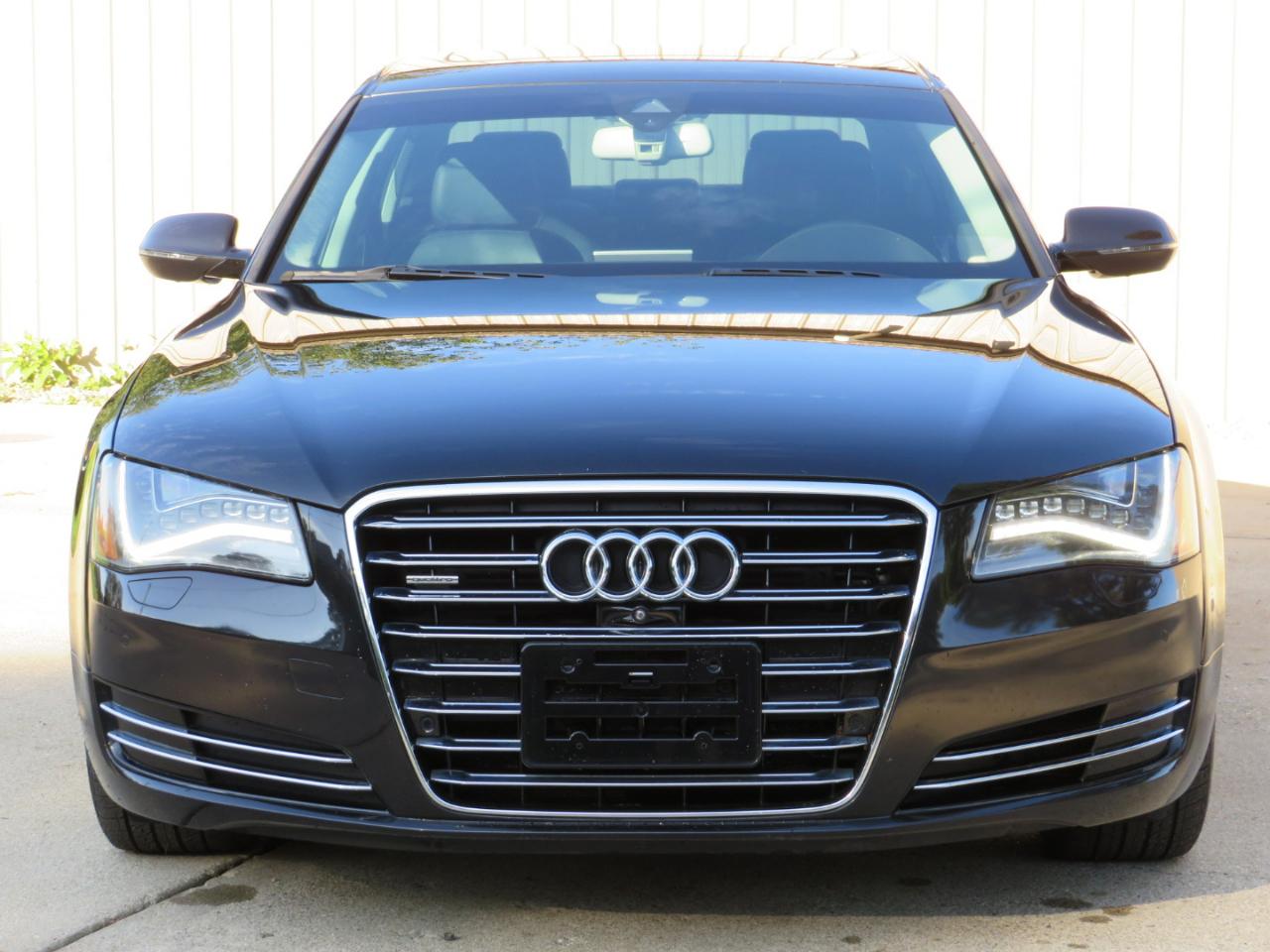 Audi A8 4.0T Sedan L quattro Tiptronic 2013