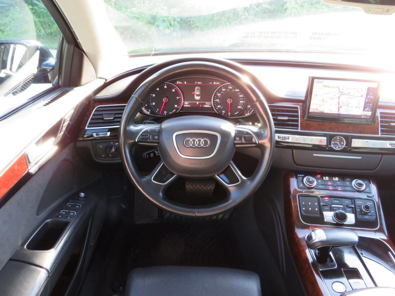 Audi A8 4.0T Sedan L quattro Tiptronic 2013