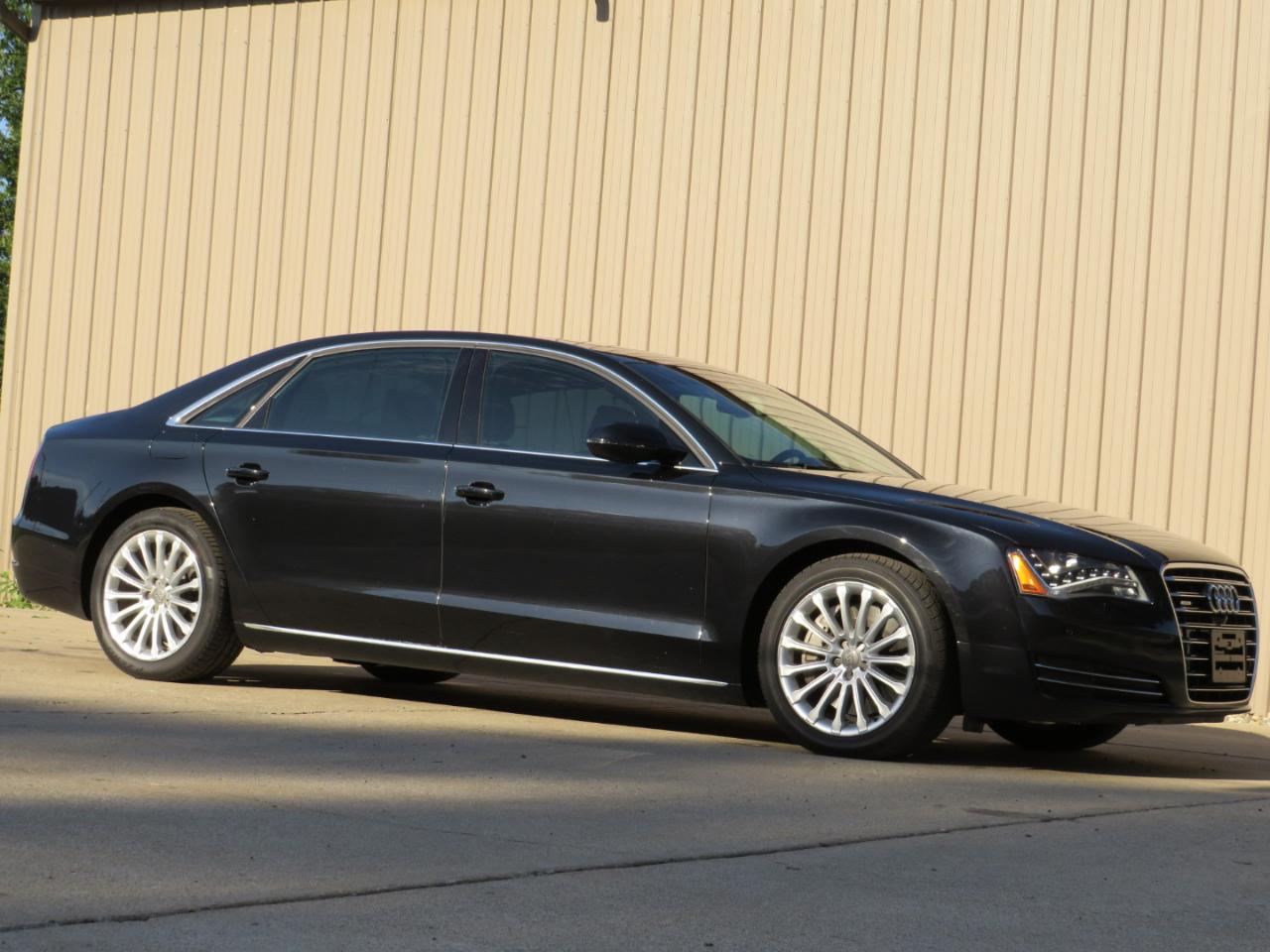 Audi A8 4.0T Sedan L quattro Tiptronic 2013