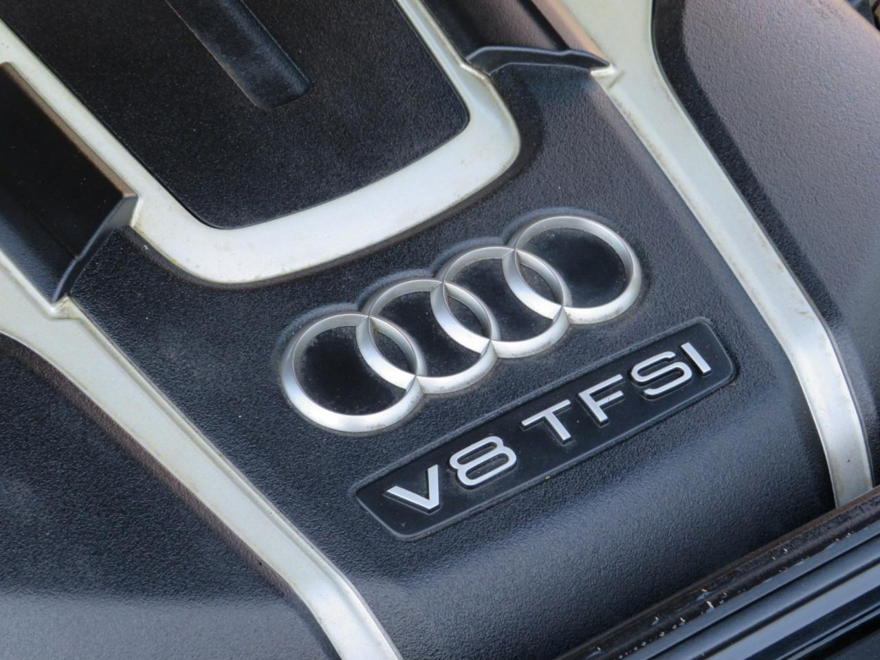 Audi A8 4.0T Sedan L quattro Tiptronic 2013