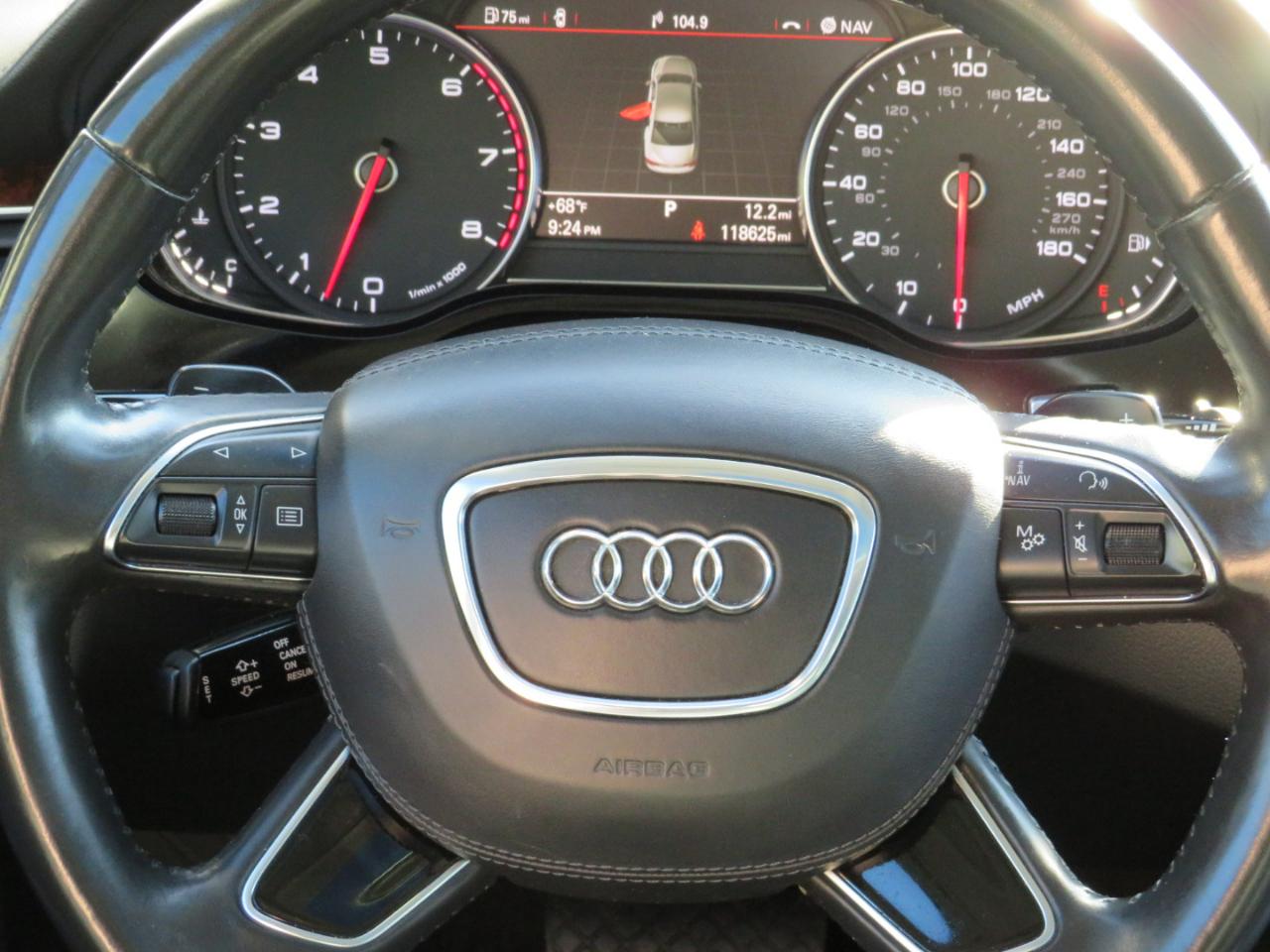 Audi A8 4.0T Sedan L quattro Tiptronic 2013