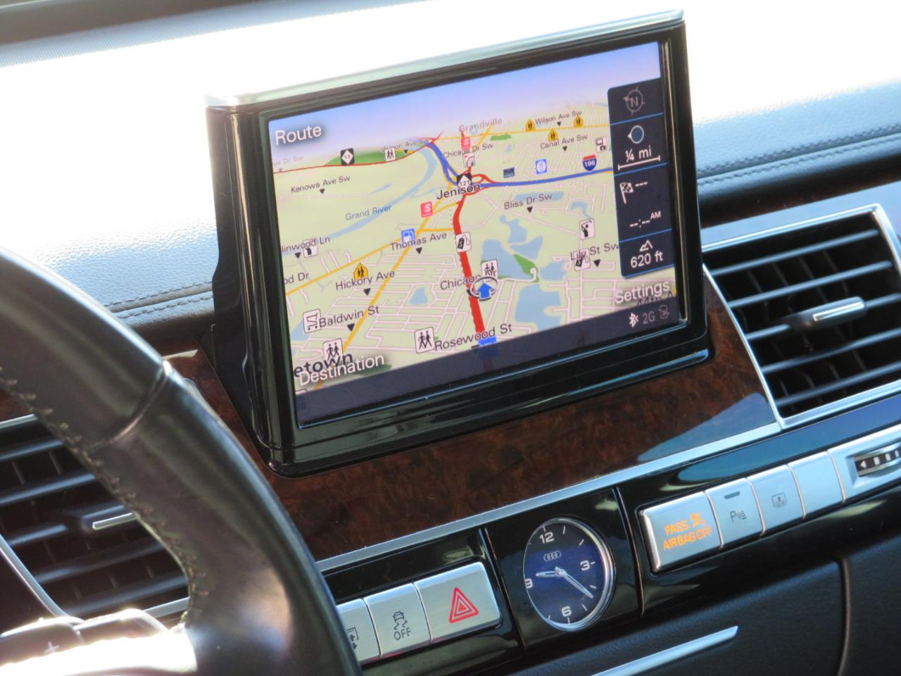 Audi A8 4.0T Sedan L quattro Tiptronic 2013