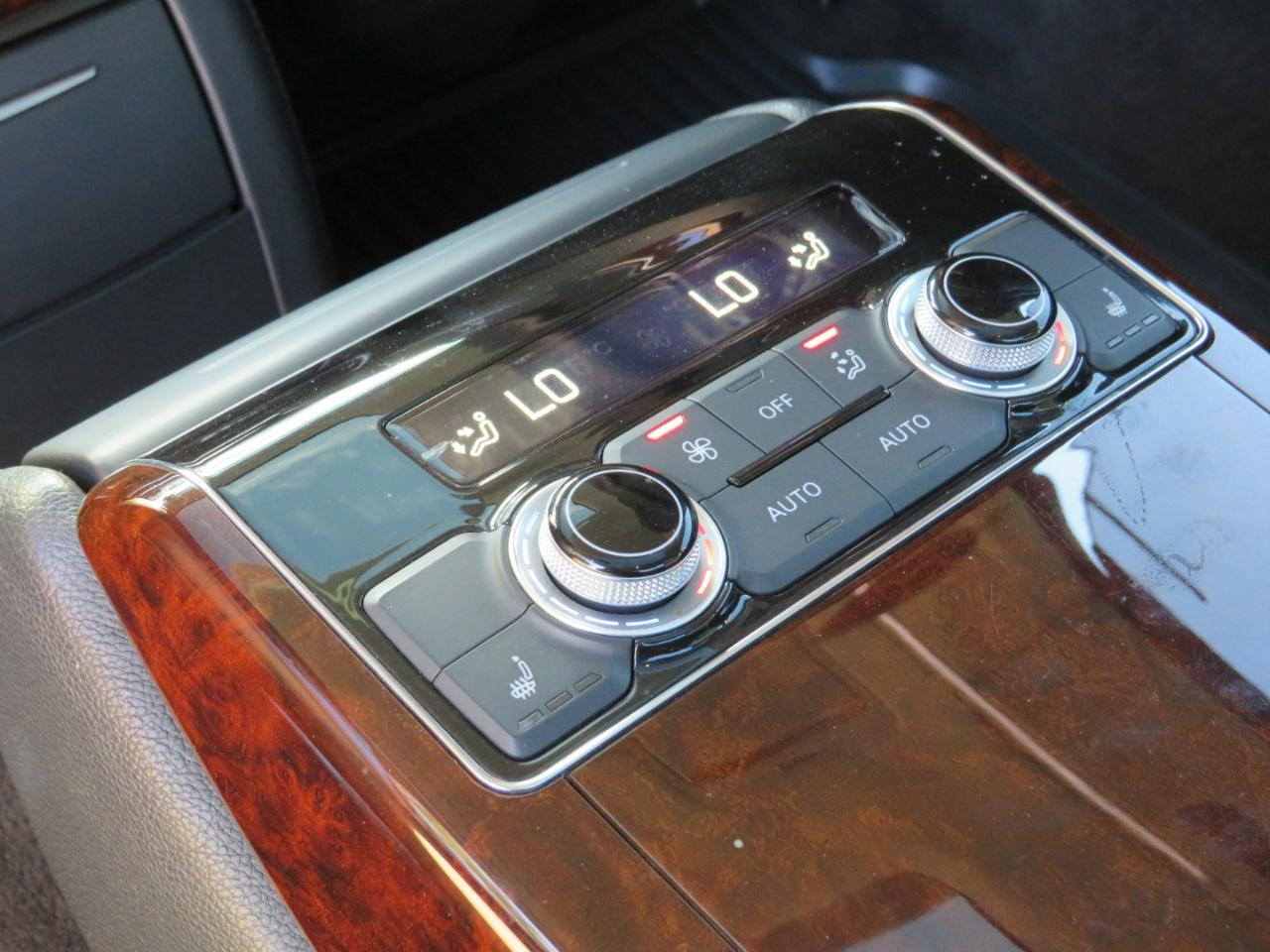 Audi A8 4.0T Sedan L quattro Tiptronic 2013