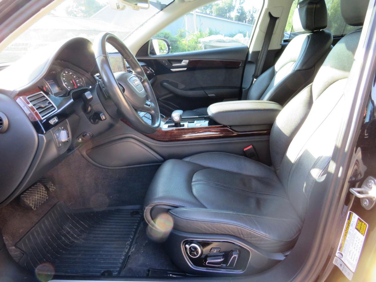 Audi A8 4.0T Sedan L quattro Tiptronic 2013