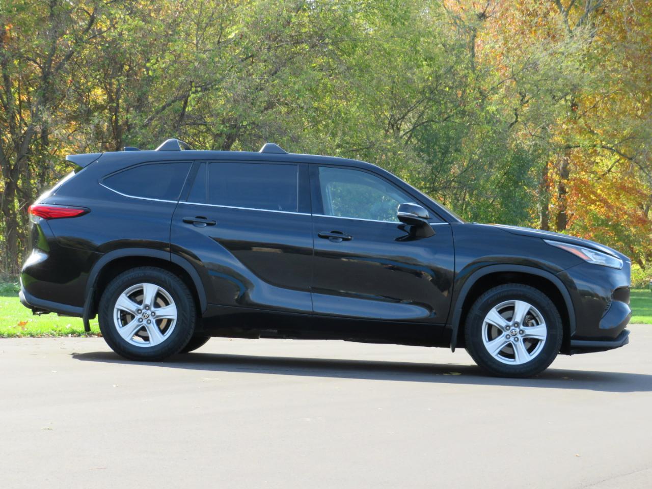Toyota Highlander LE AWD V6 2020