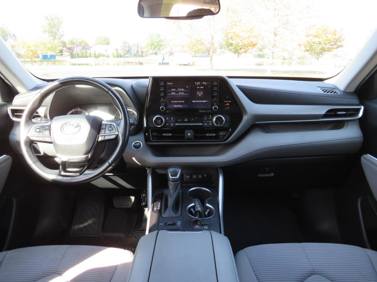 Toyota Highlander LE AWD V6 2020