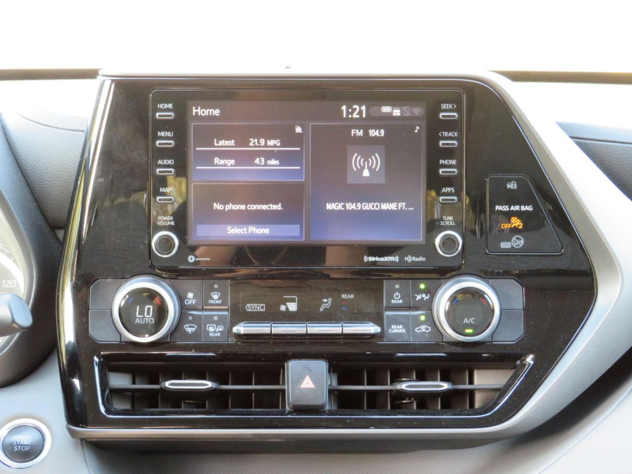 Toyota Highlander LE AWD V6 2020