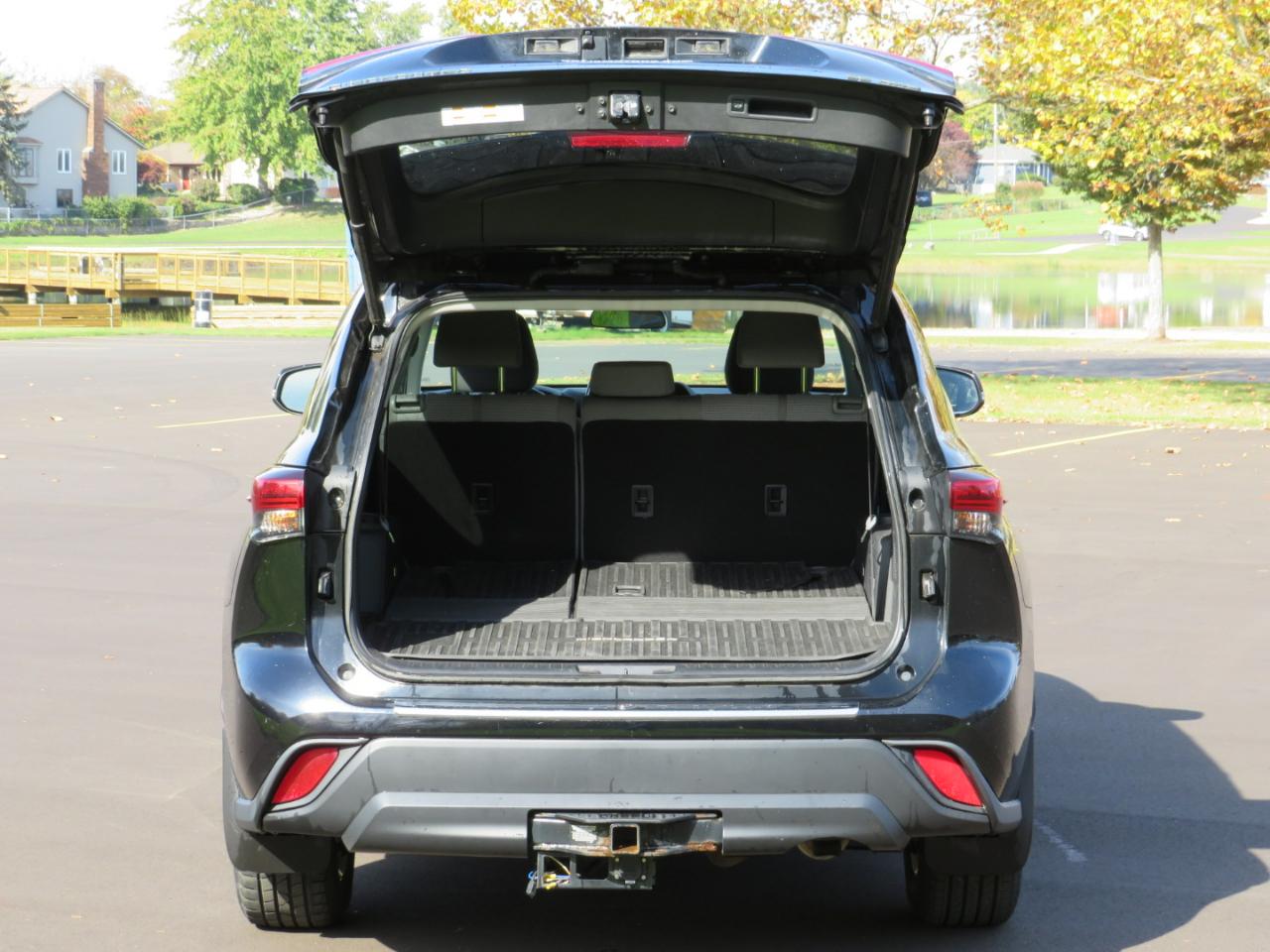 Toyota Highlander LE AWD V6 2020