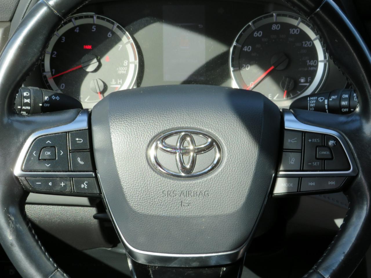 Toyota Highlander LE AWD V6 2020