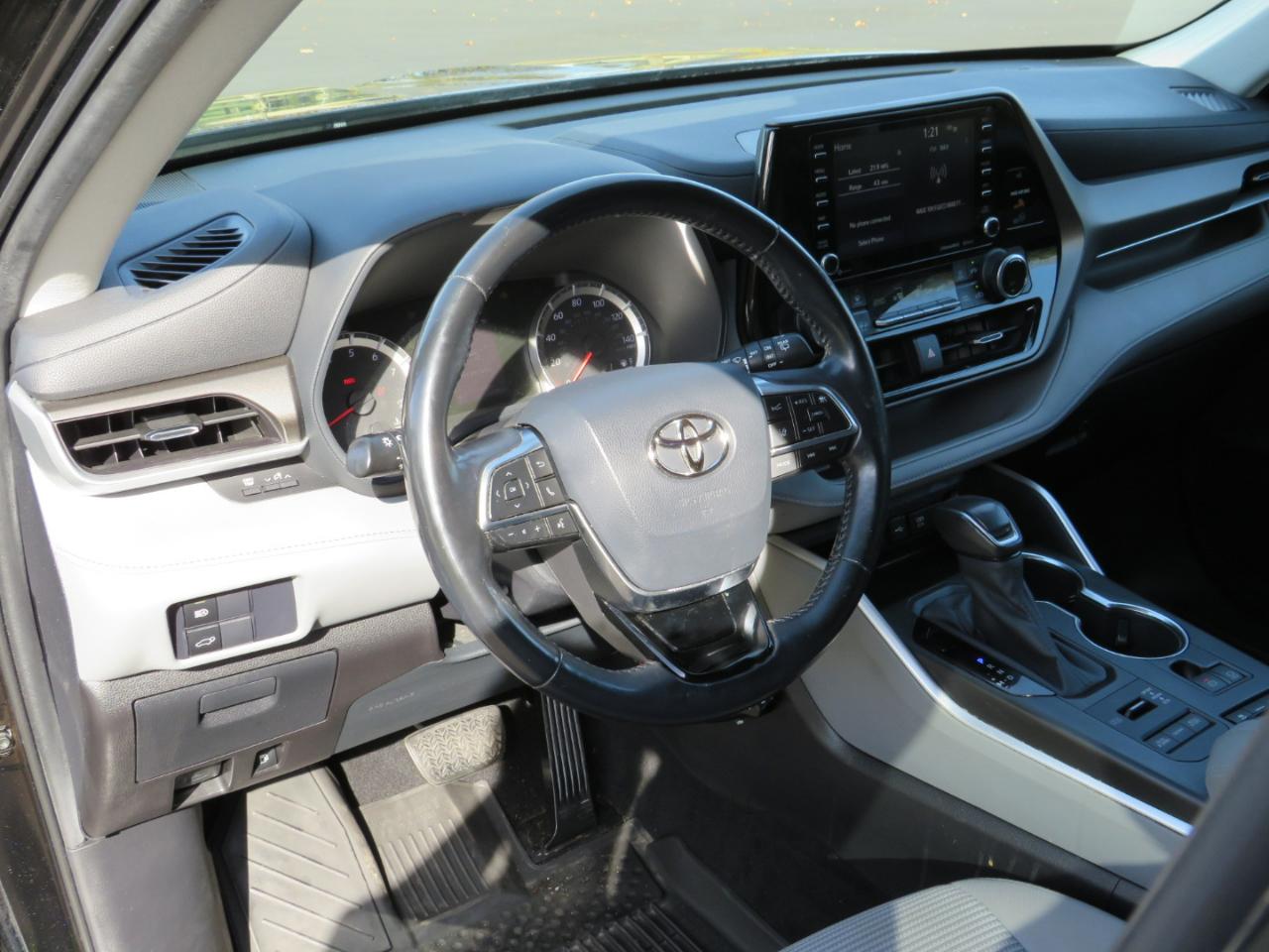 Toyota Highlander LE AWD V6 2020