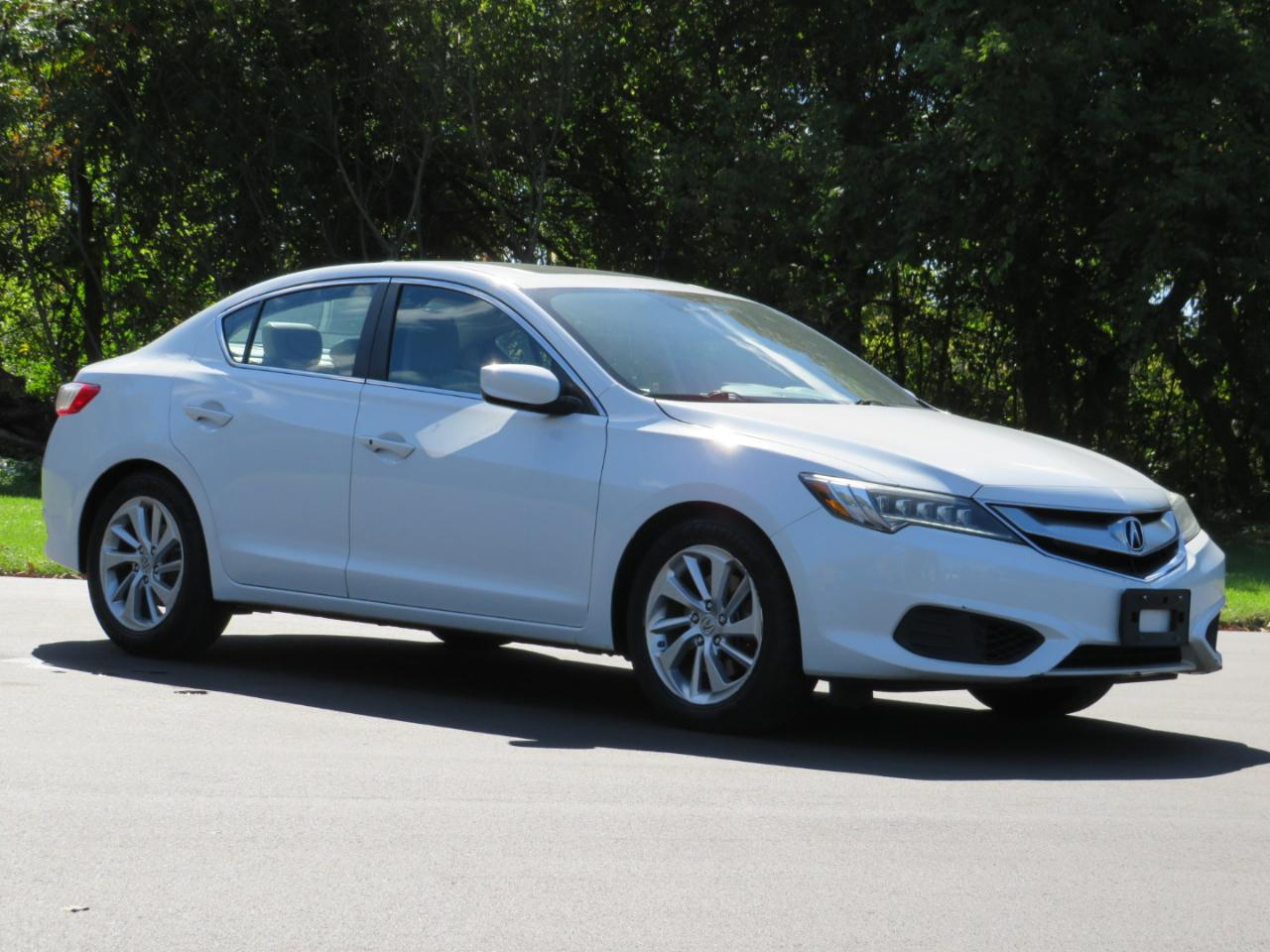 Acura ILX 8-Spd AT w/ Premium Package 2016