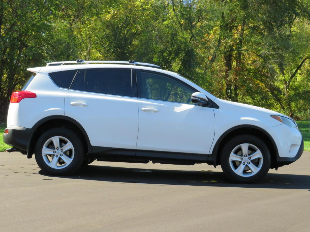 Toyota RAV4 XLE AWD 2013