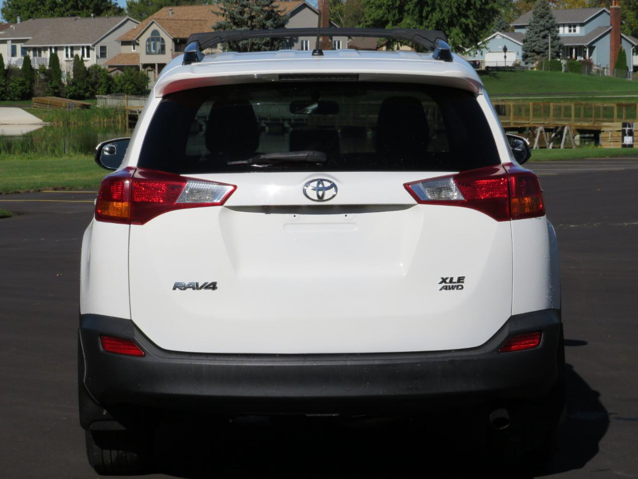 Toyota RAV4 XLE AWD 2013