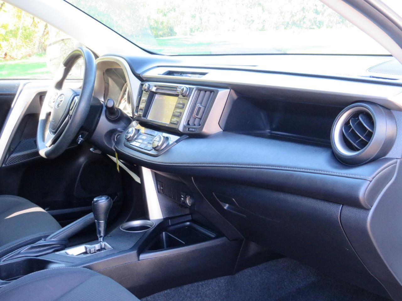 Toyota RAV4 XLE AWD 2013