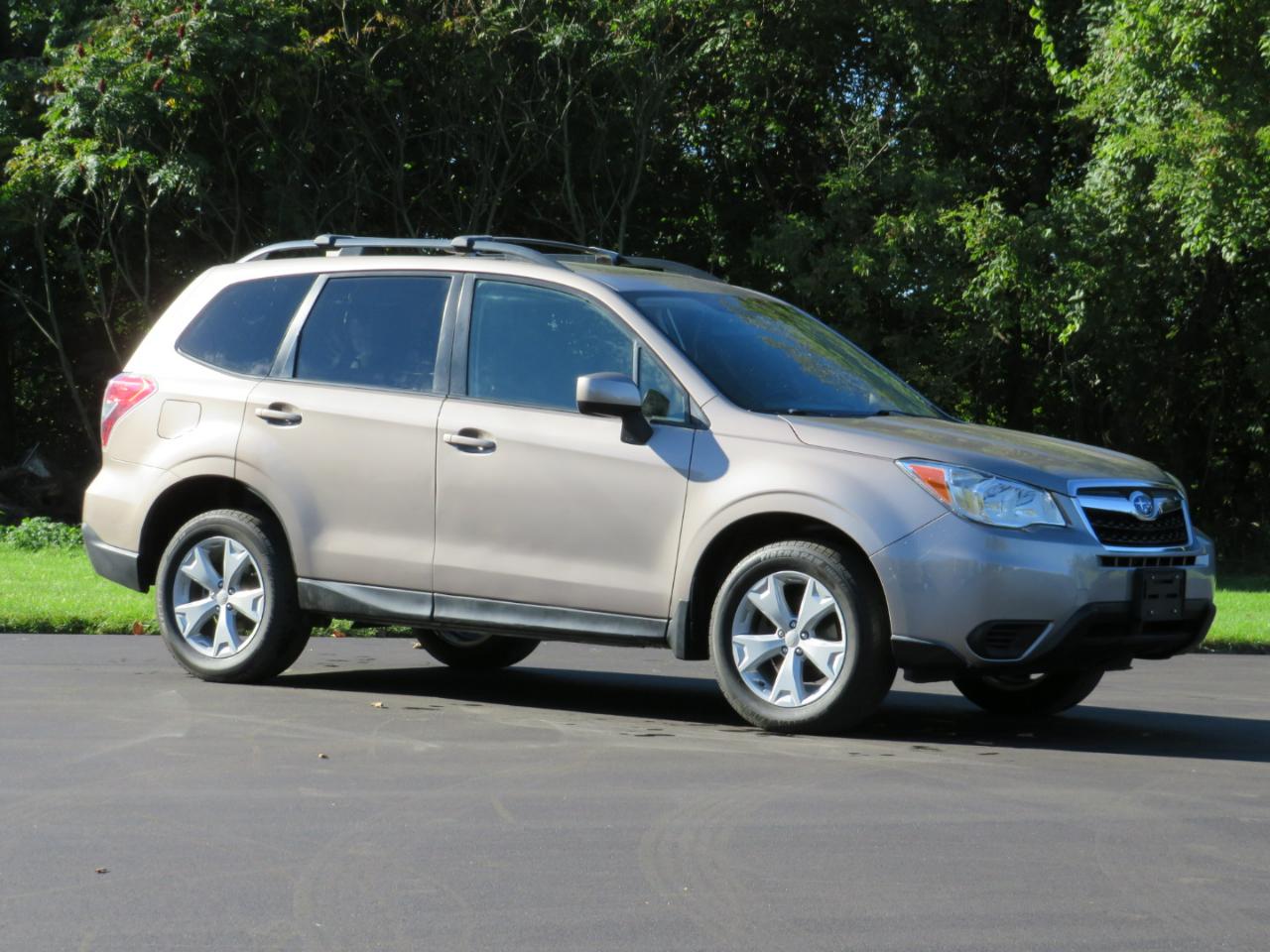 Subaru Forester 2.5i Premium PZEV CVT 2016