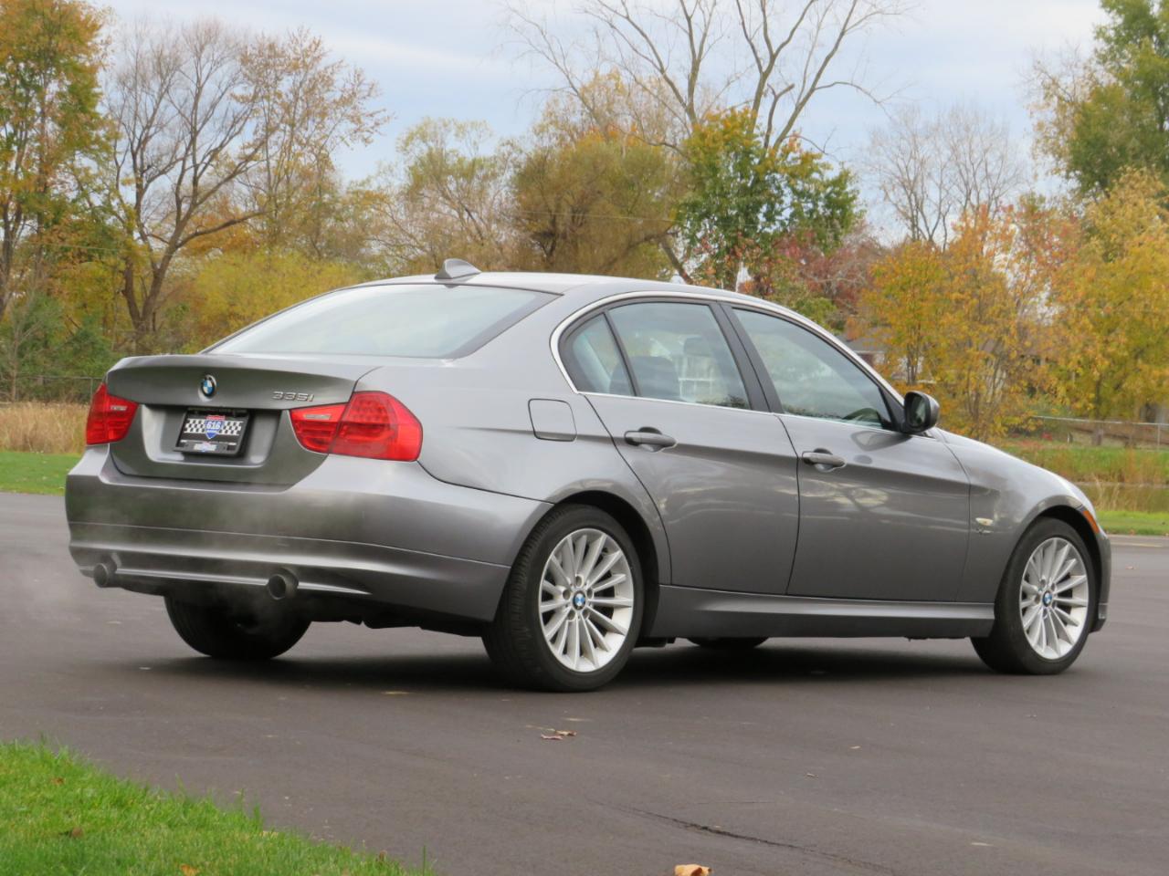 BMW 3-Series 335i xDrive 2011