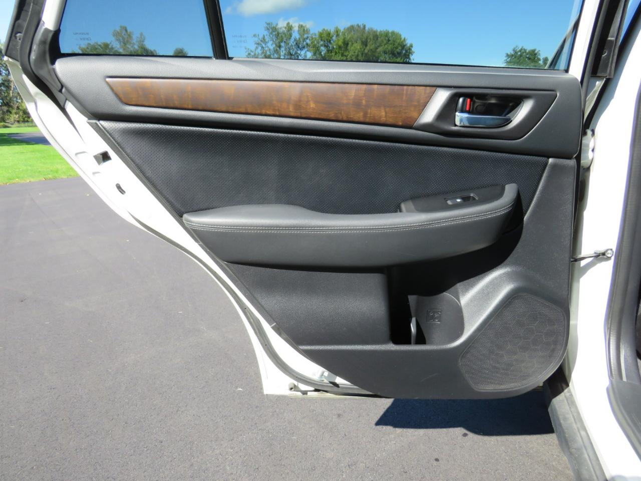 Subaru Outback 3.6R Limited 2015