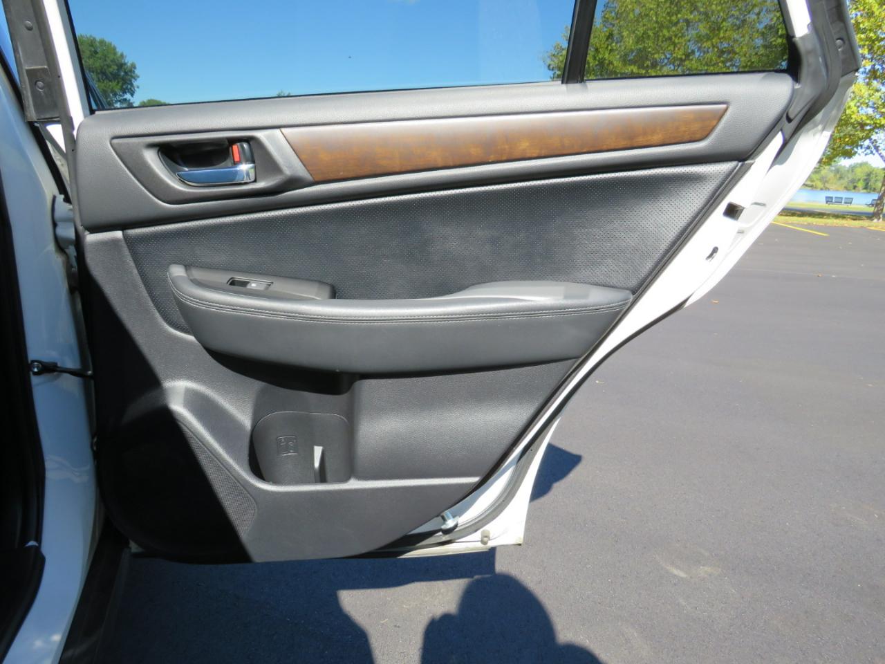 Subaru Outback 3.6R Limited 2015