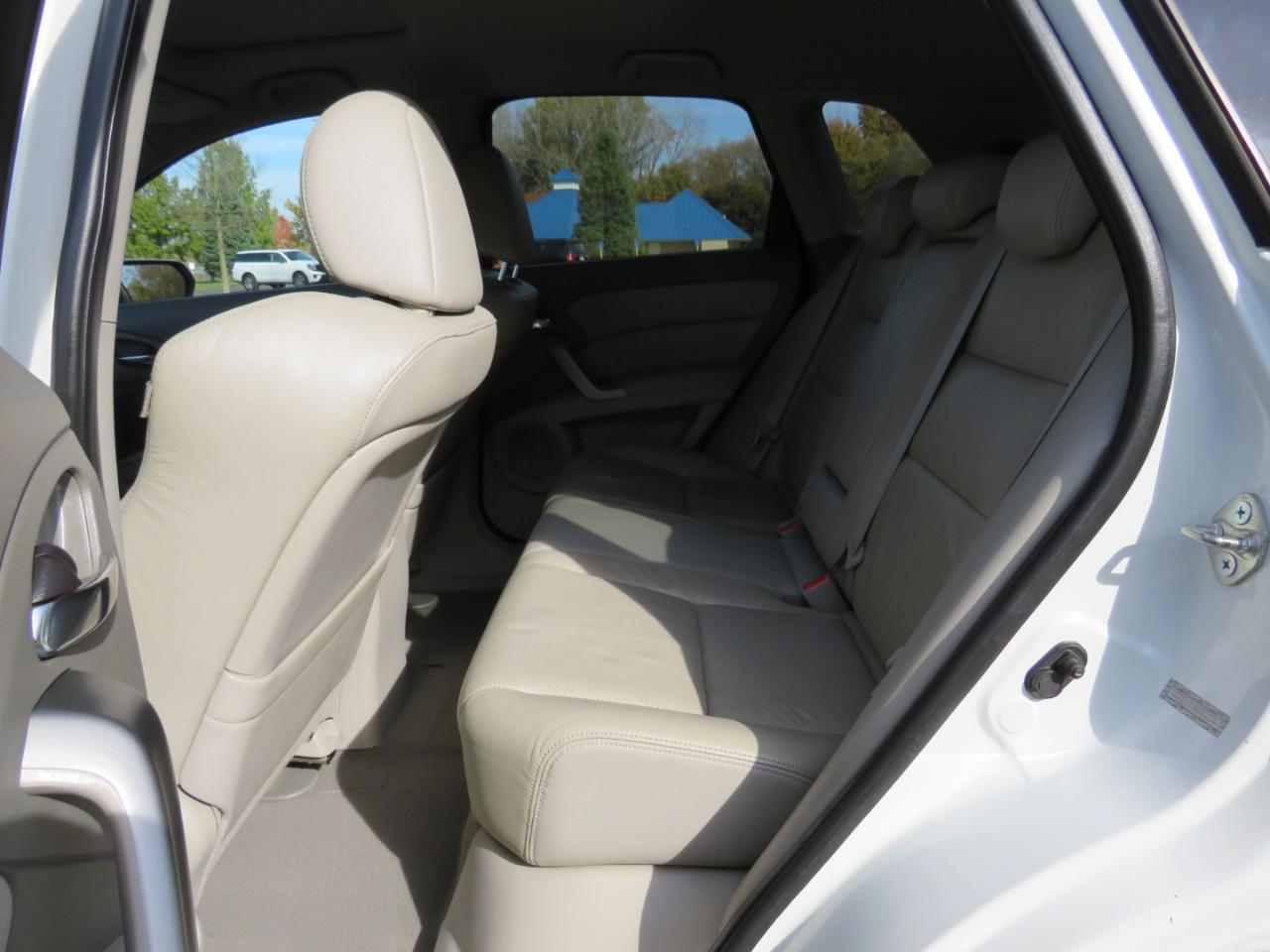 Acura RDX 5-Spd AT SH-AWD with Technology Package 2010