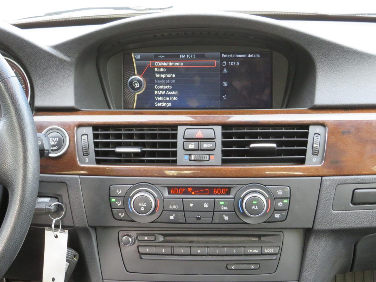 BMW 3-Series 328i xDrive SA 2011