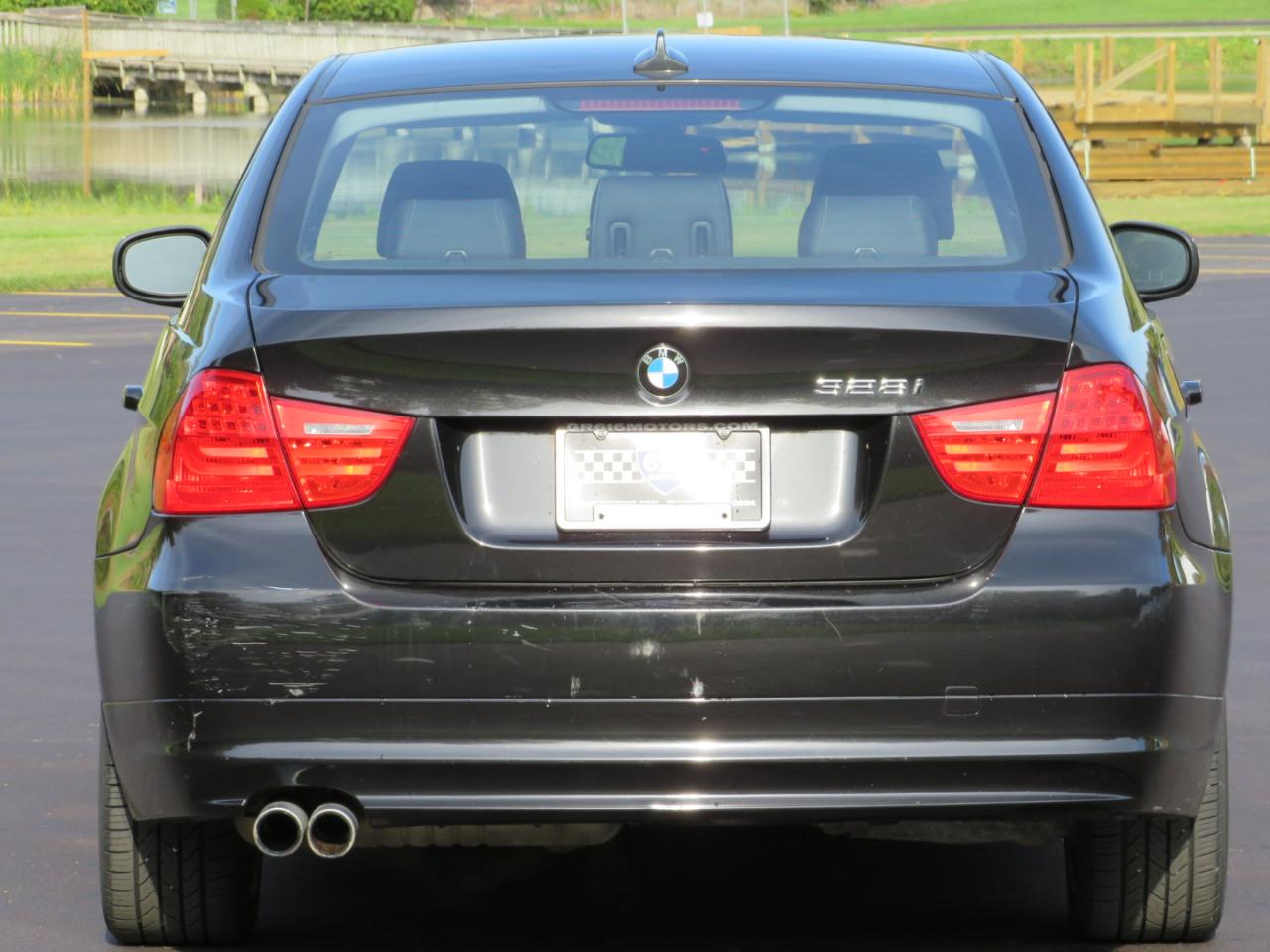 BMW 3-Series 328i xDrive SA 2011